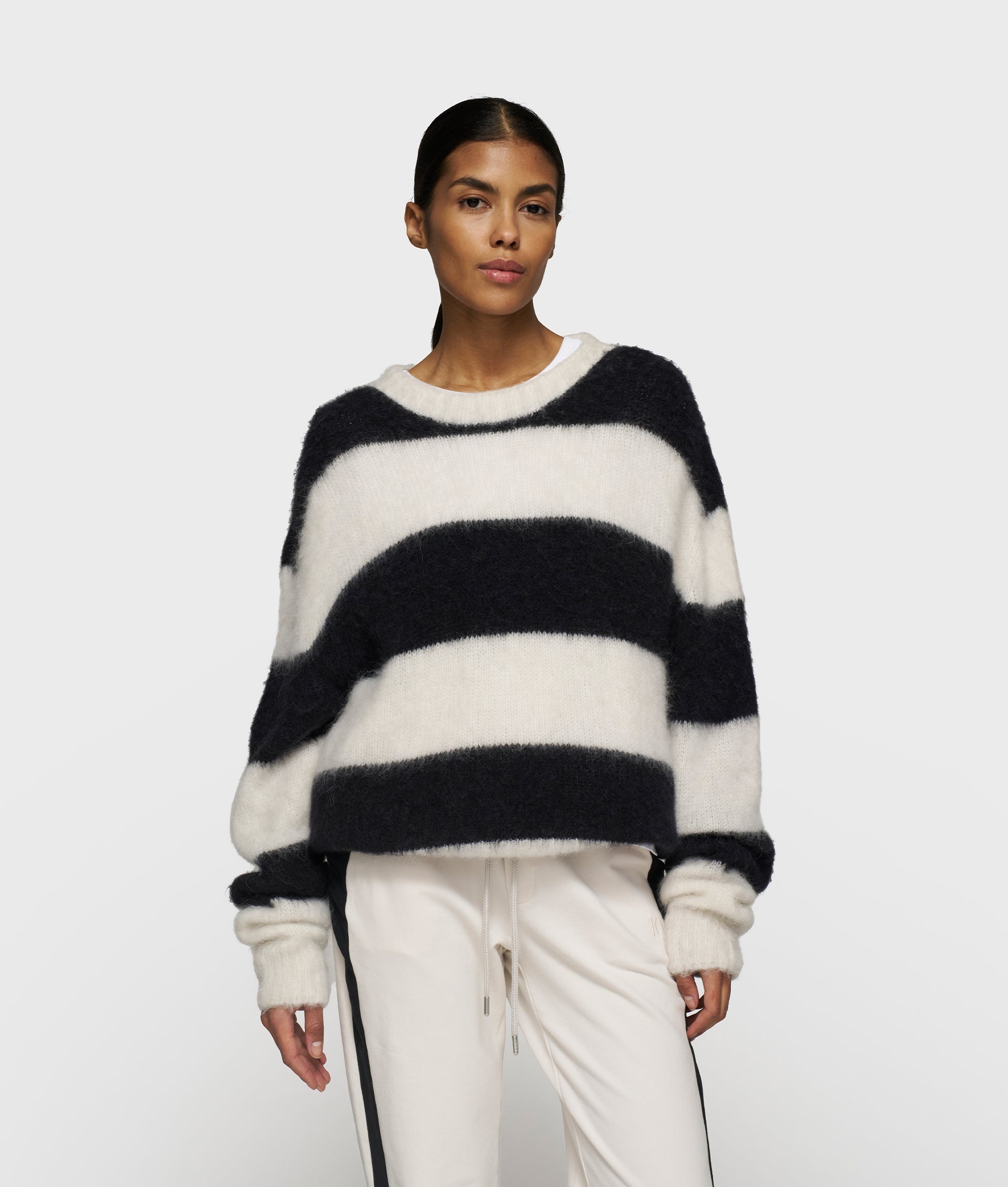 cropped hairy knit sweater stripes ecru/black 10DAYS