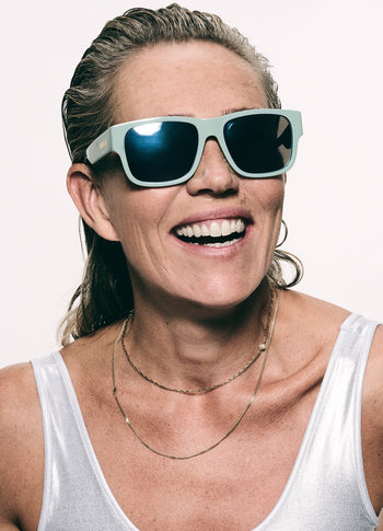 the essential sunglasses | blue haze