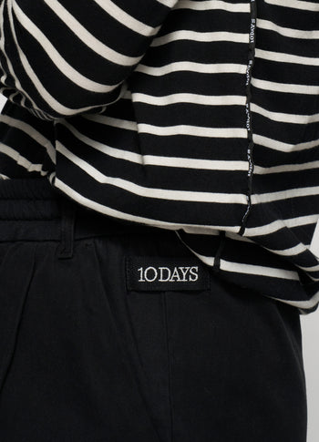 THE WIDE LEG PANTS | black