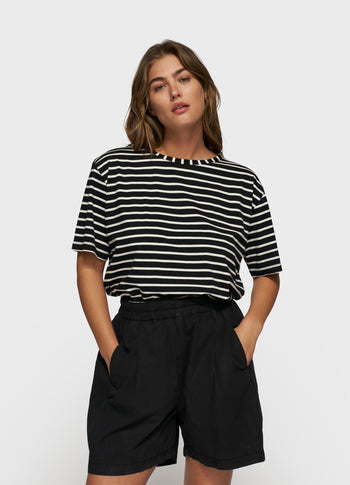 THE TEE STRIPES | black/white