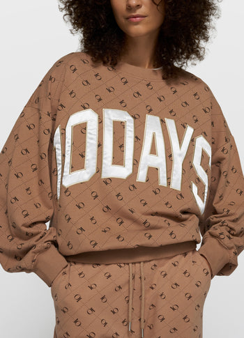 sweater monogram 10DAYS | fudge