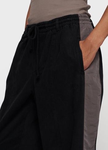 wide tapered pants twill | black