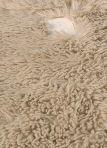 fluffy gilet | pearl