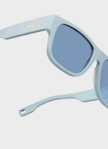 the essential sunglasses | blue haze