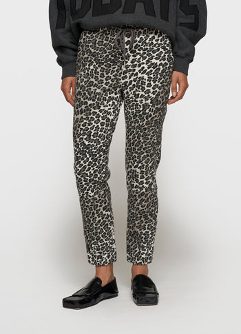 cropped jogger leopard | soft white melee