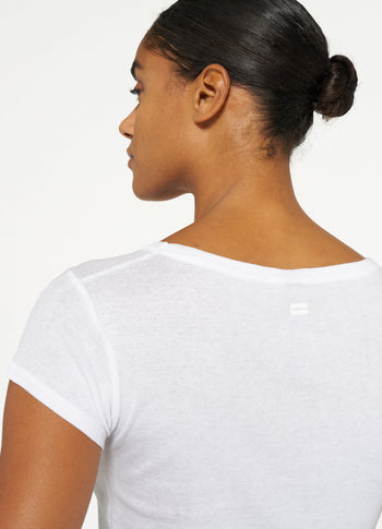 THE SLIM FIT TEE | white