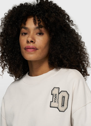 cropped sweater 10 | cleansing kit