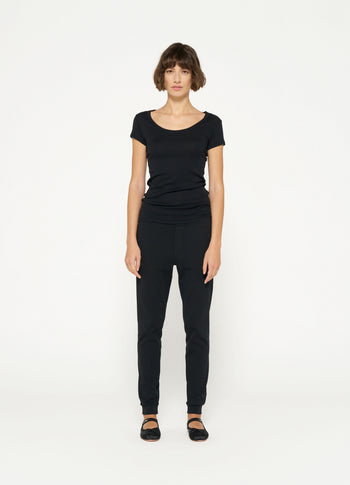 THE SLIM FIT TEE | black