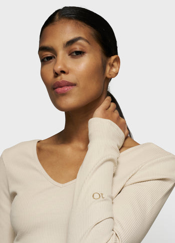 v-neck long sleeve ballet top | light earth