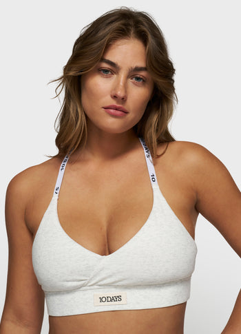 the BAR-BRA | white melee