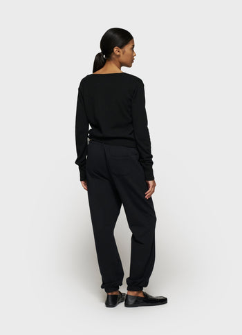 v-knit classic cashmere | black