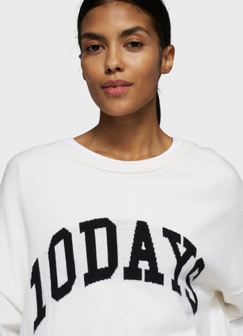 statement sweater knit | white