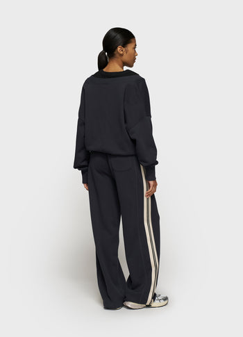 v-neck double sweater | dark navy