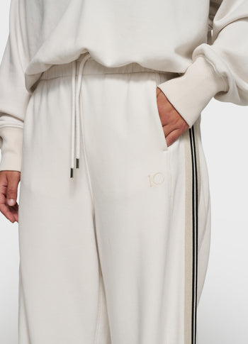 v-neck double sweater | cleansing kit