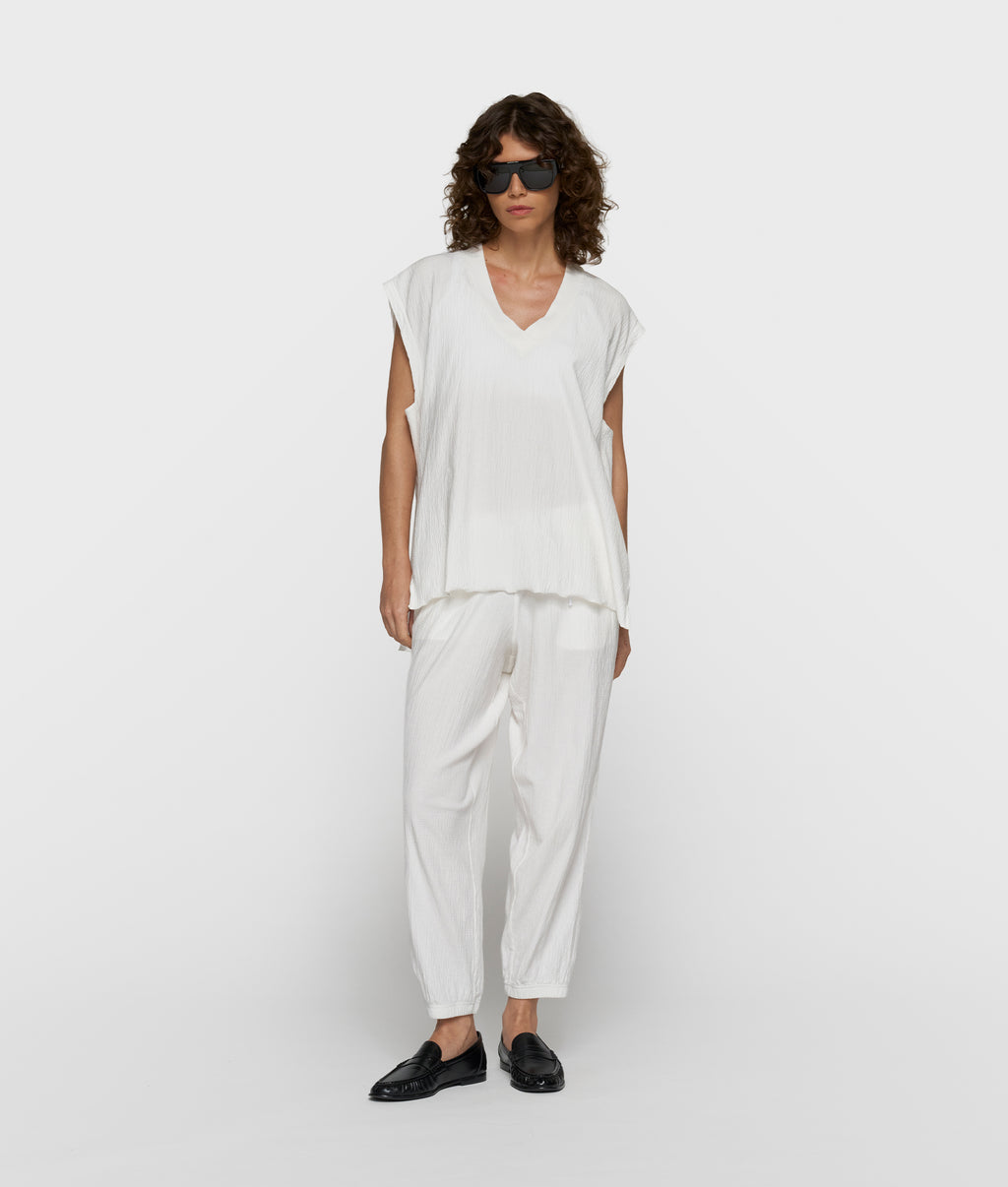 v-neck crinkle top | ecru