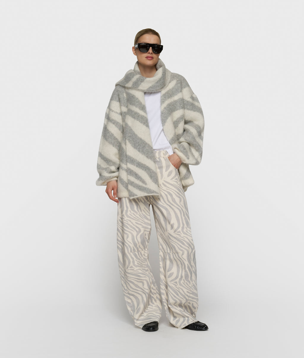 knit cardigan zebra | ecru