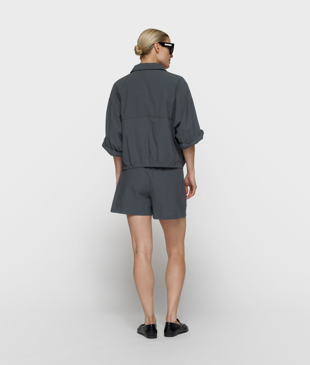 crinkle utility shorts | steel blue