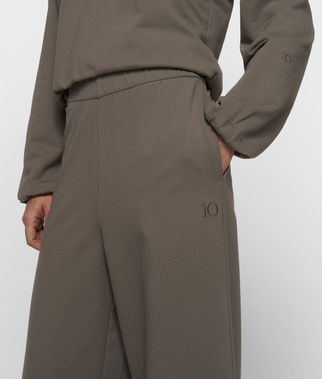 silent chique wide jogger | dark fog