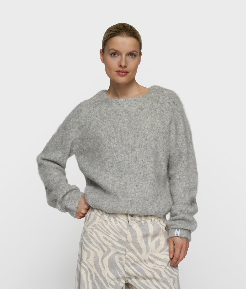 hairy knit sweater | light grey melee