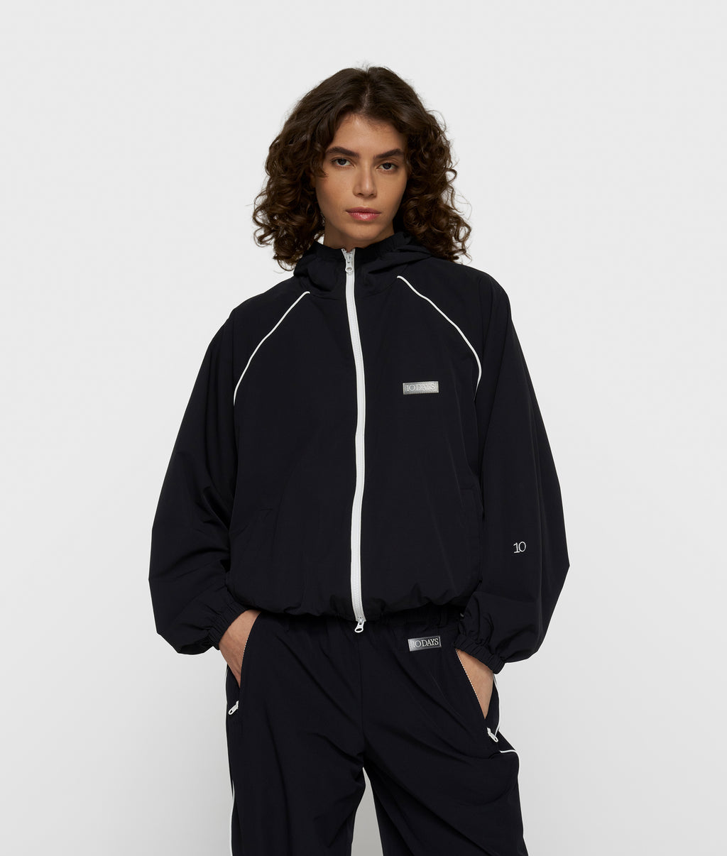 hooded travel jacket | black