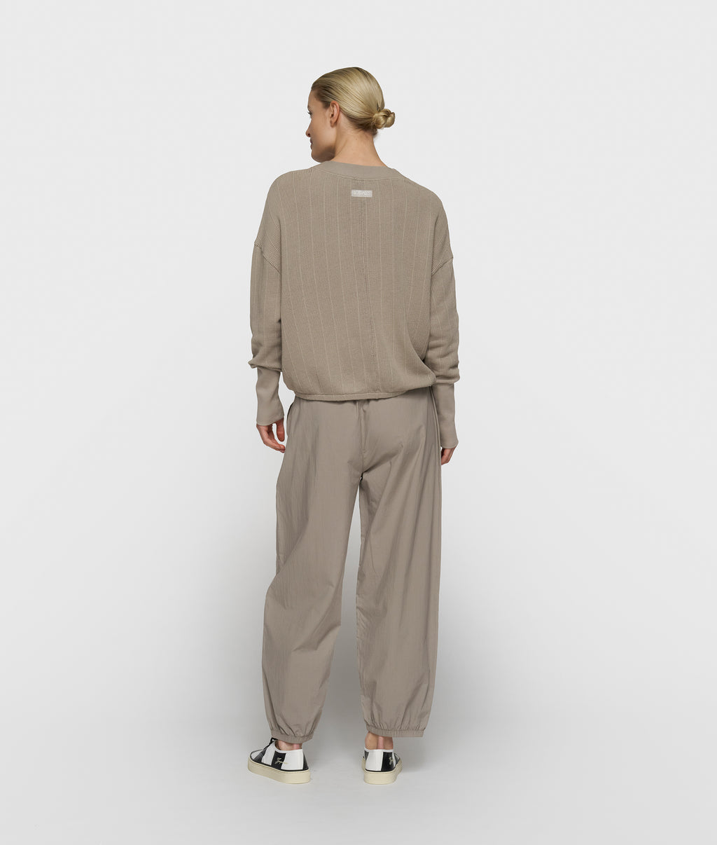 crinkle jogger | fog