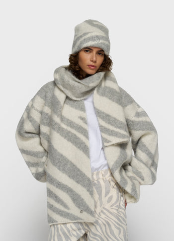 knit scarf zebra | ecru