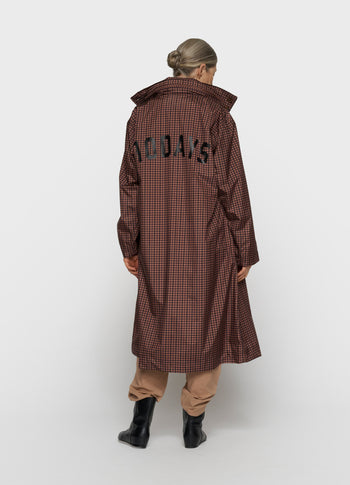 the wetlook coat | light fudge