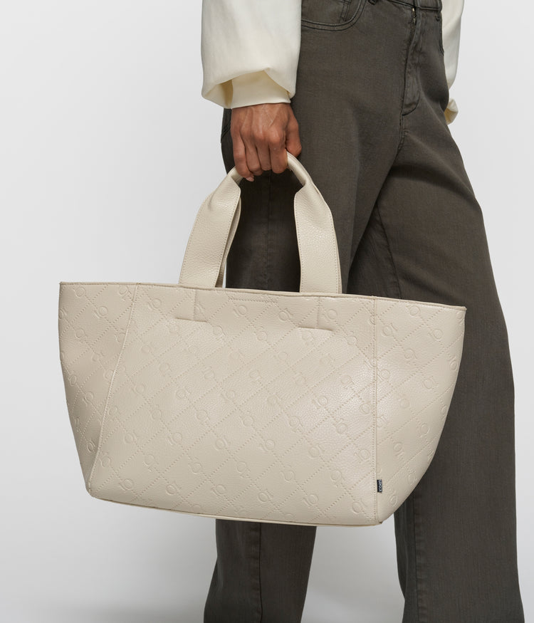 shopper monogram | pearl