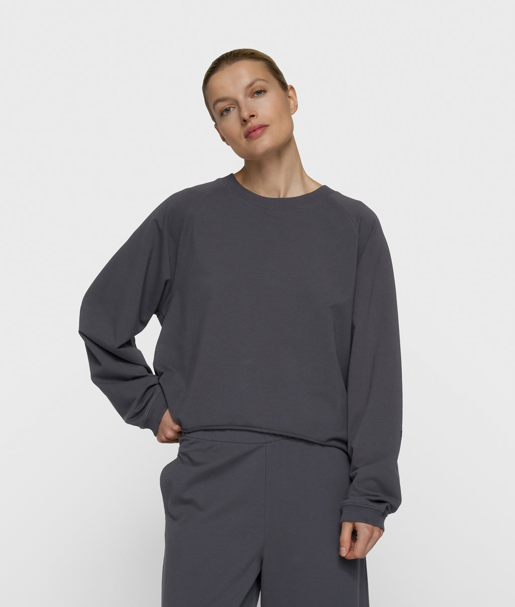 silent chique raglan sweater | steel blue