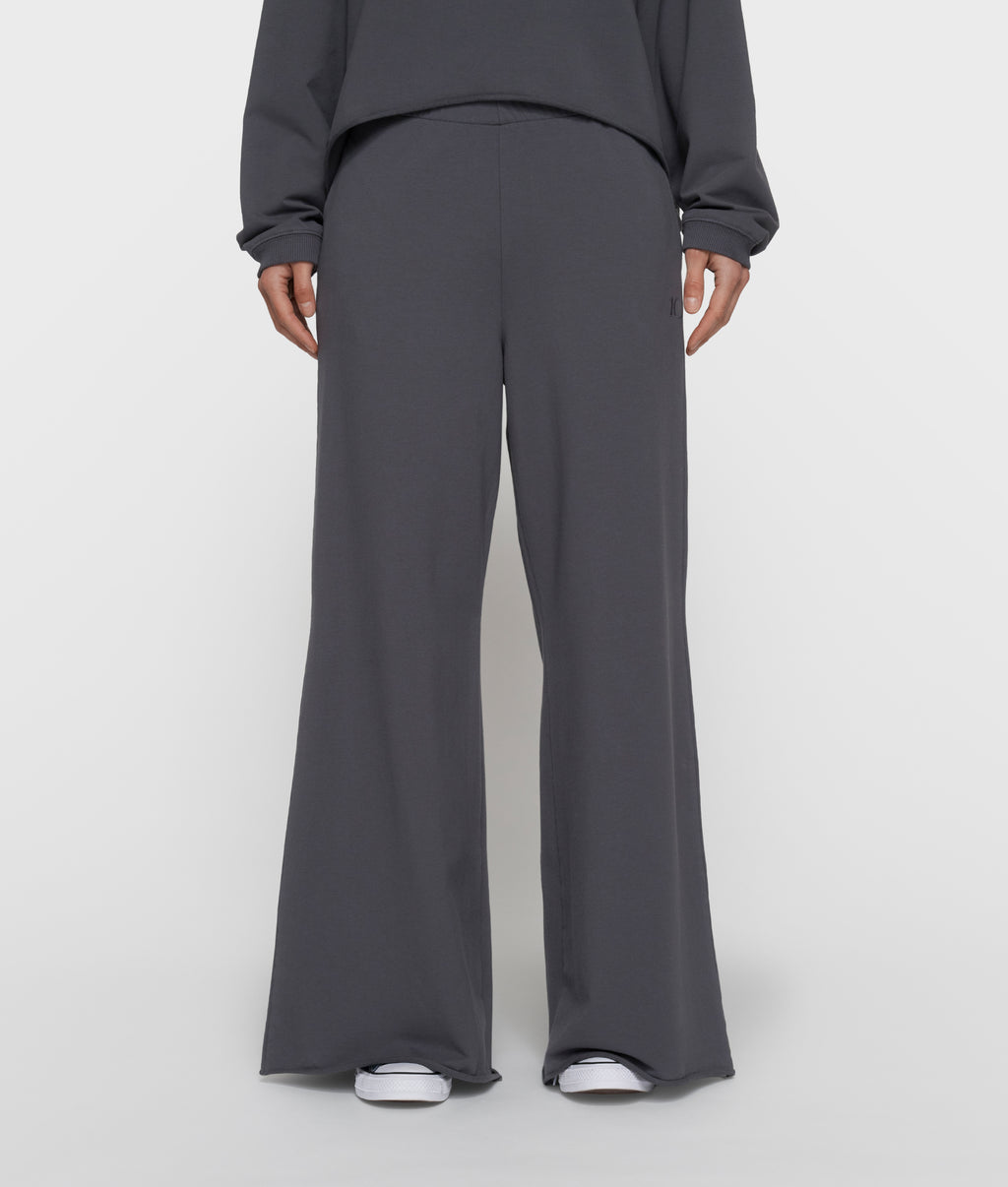 silent chique wide jogger | steel blue