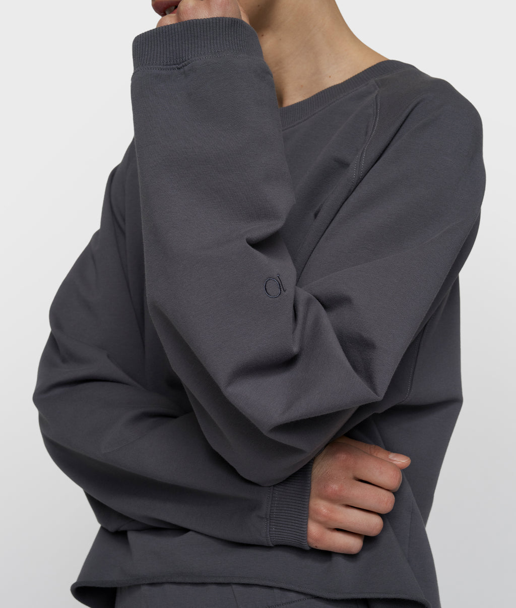 silent chique raglan sweater | steel blue