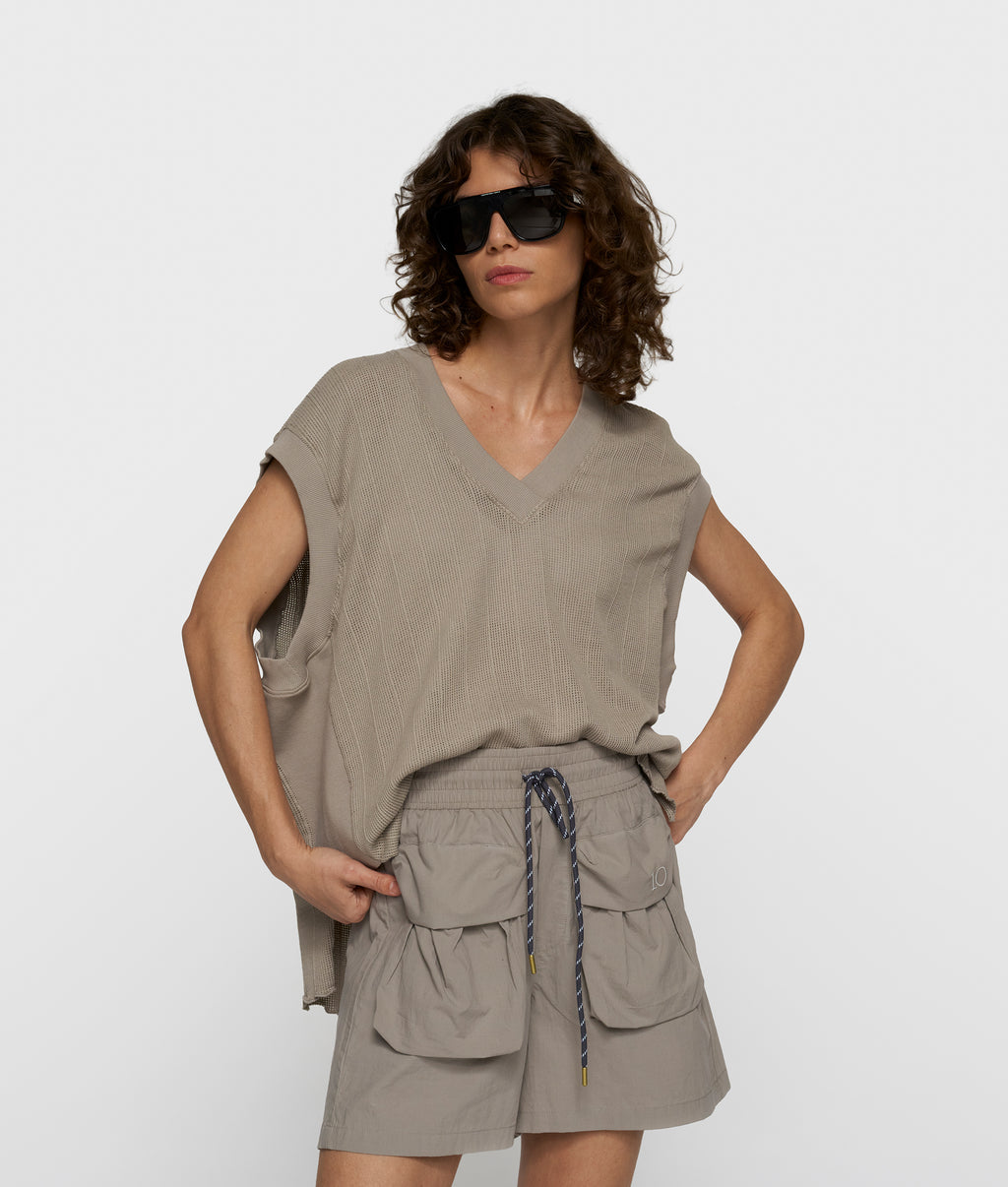 v-neck mesh top | fog