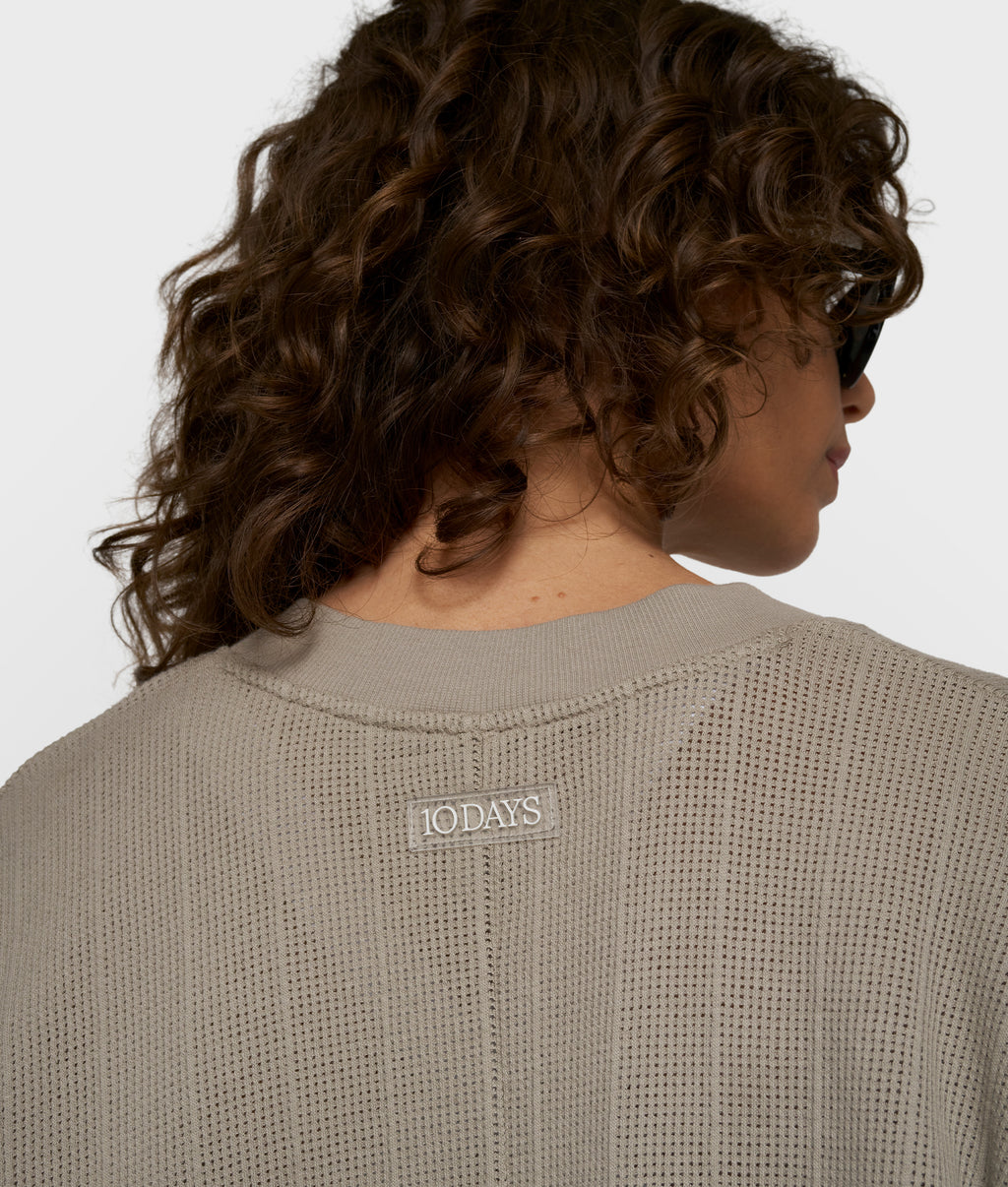 v-neck mesh top | fog