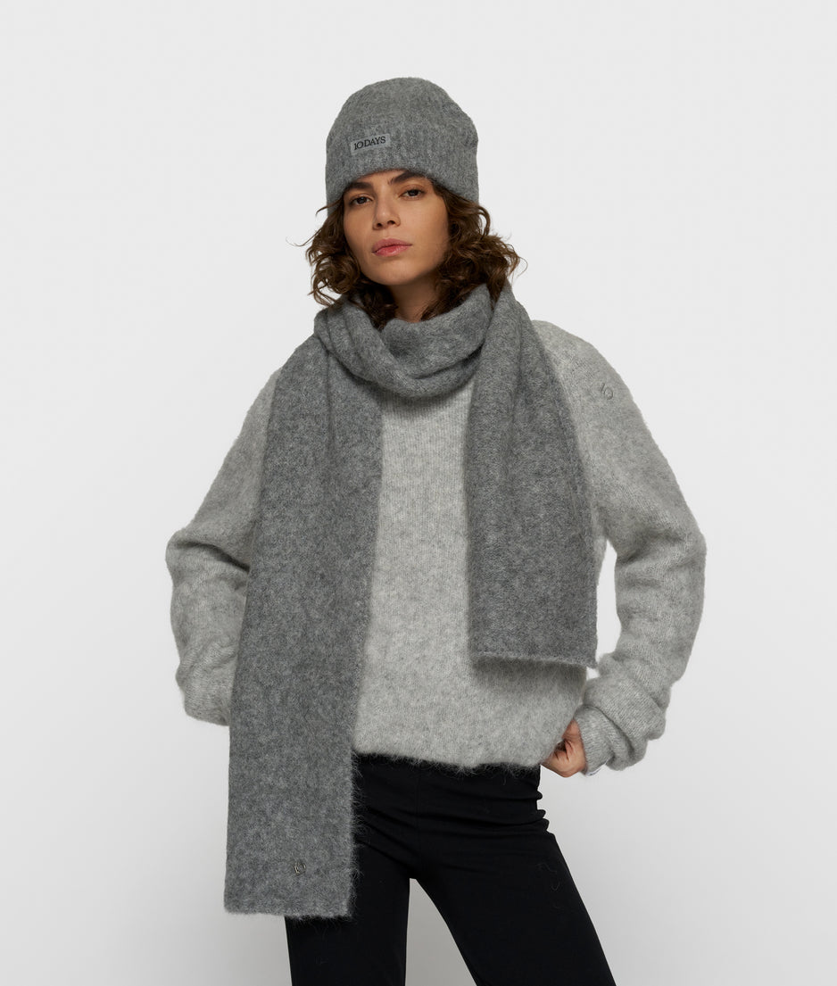 hairy knit scarf | grey melee