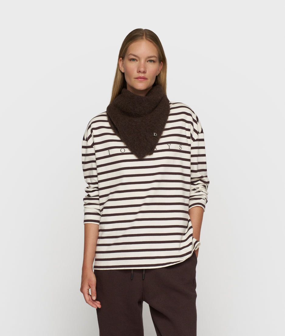 knit bandana | deep wine