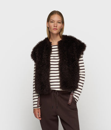 the Bobbie gilet | deep wine