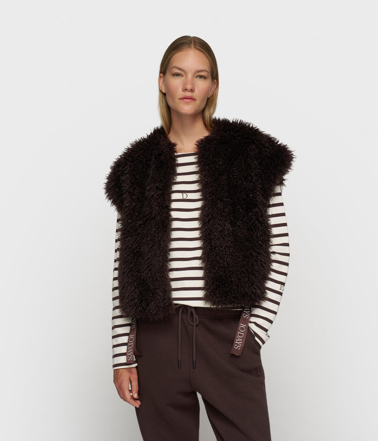 the Bobbie gilet | deep wine