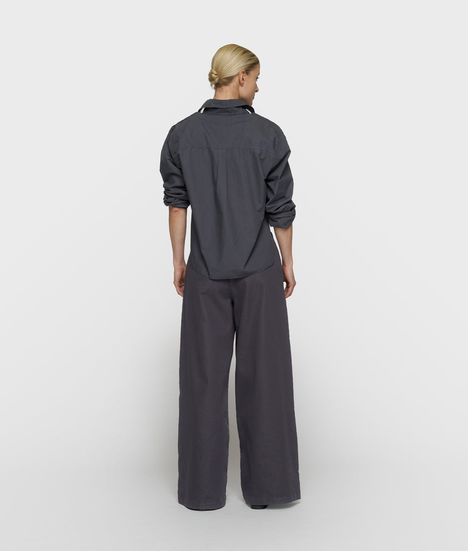 cropped shoulder shirt | steel blue