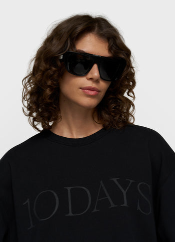 short 10DAYS sweater | black