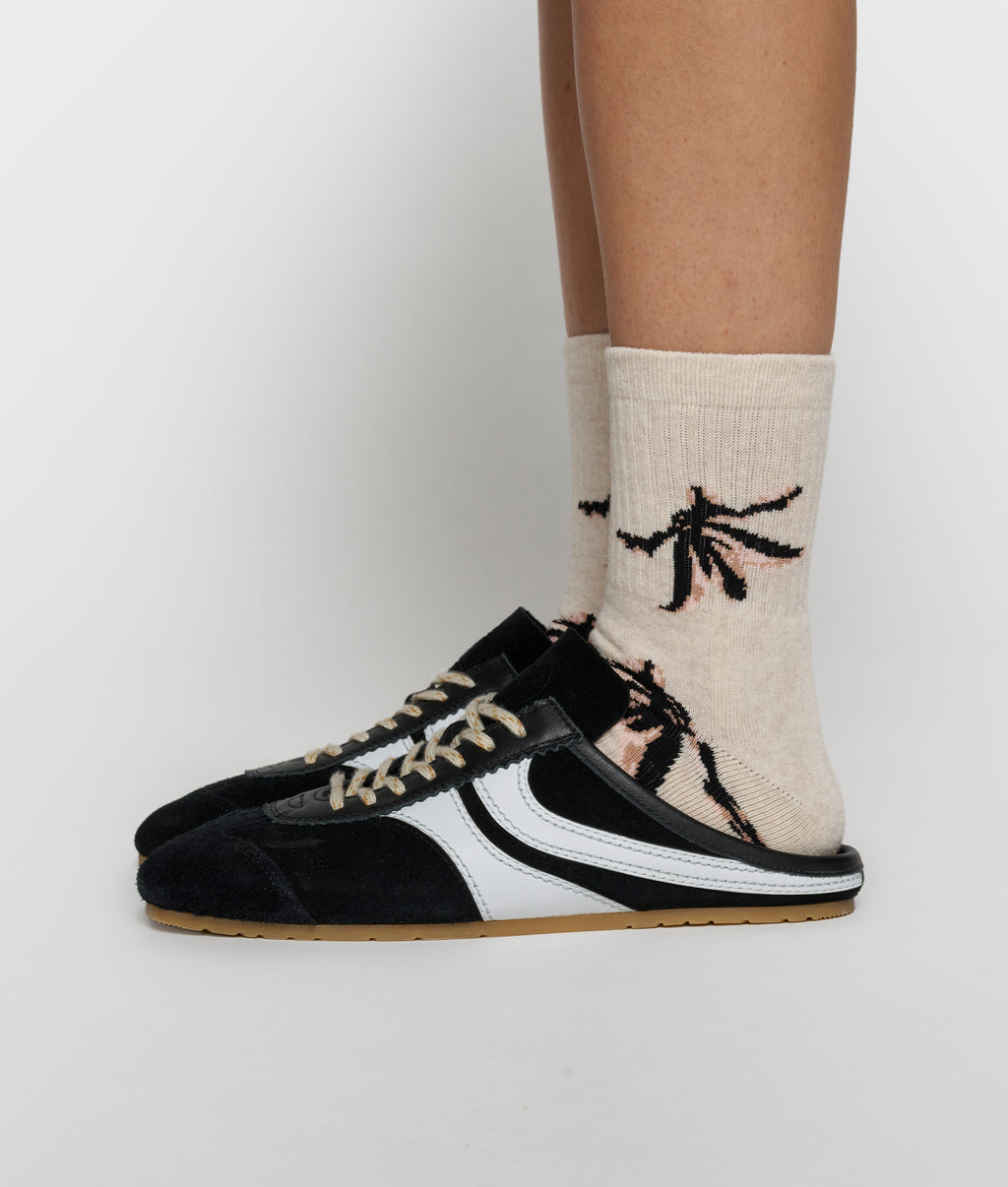 socks all-over flower | soft white melee