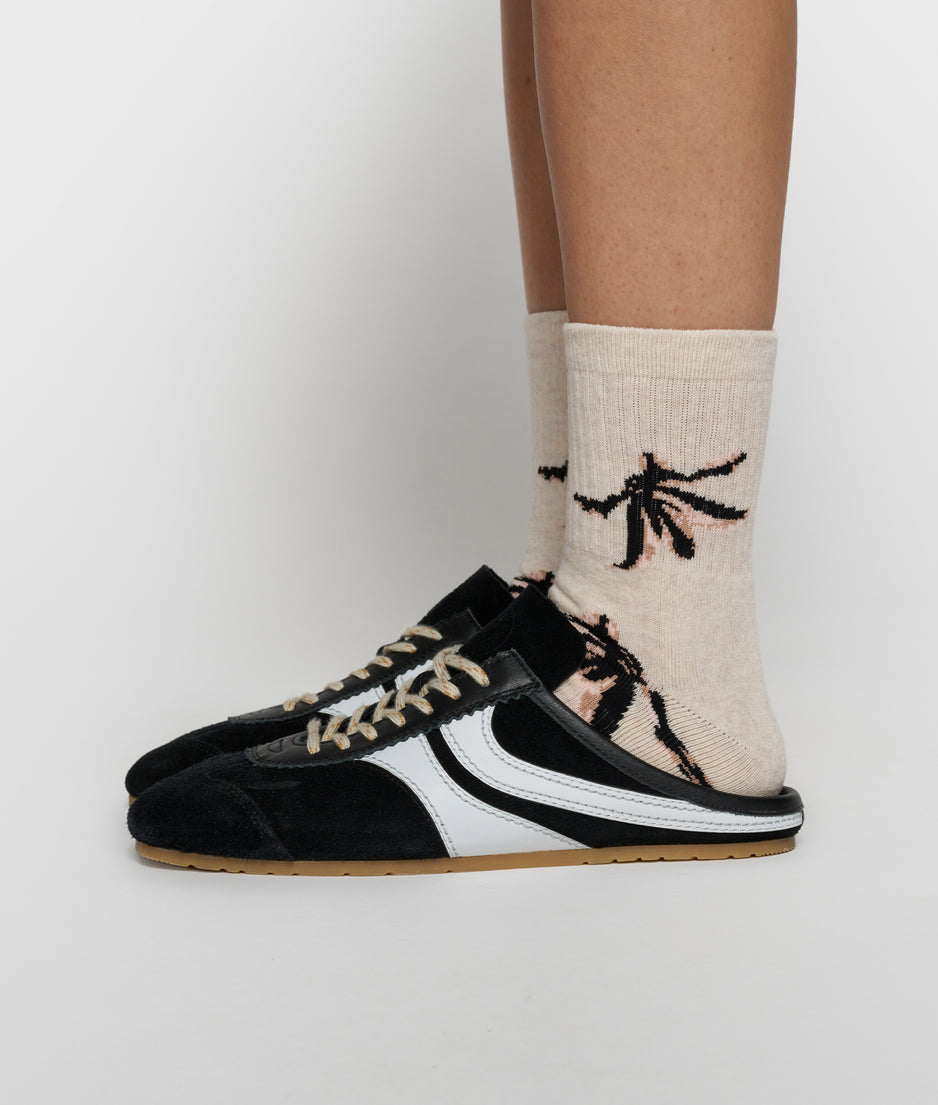 socks all-over flower | soft white melee