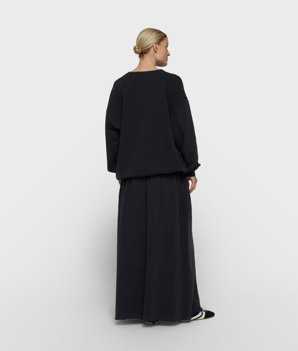 statement sweater believe | dark charcoal