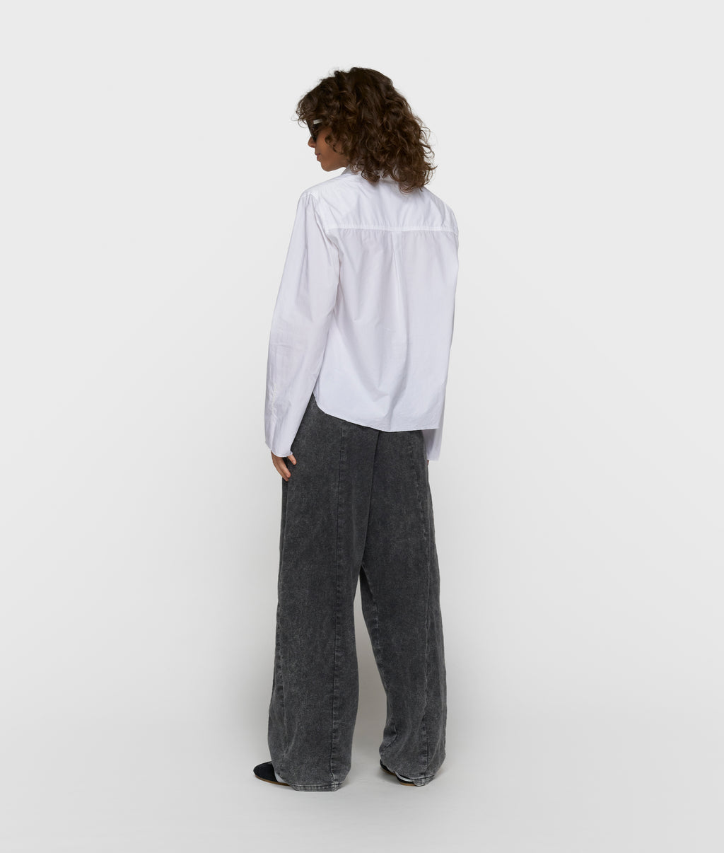 Cropped Bluse mit Schulterpolster | white