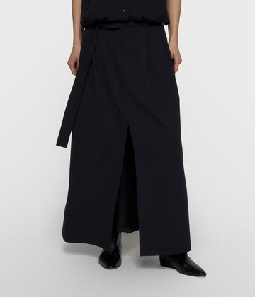 wide travel skirt | black