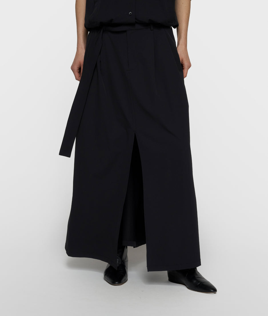 wide travel skirt | black