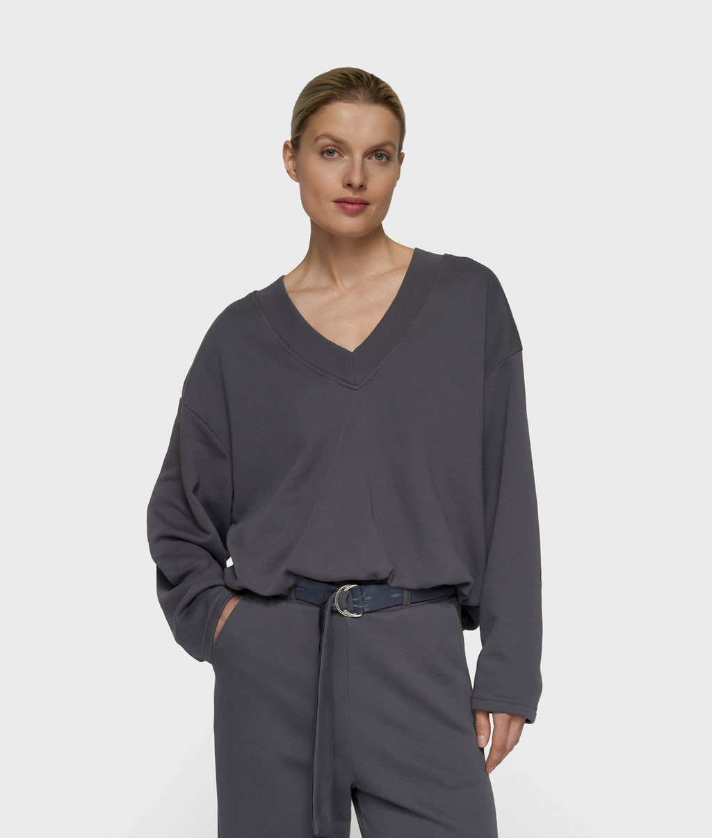 v-neck balloon sweater | steel blue
