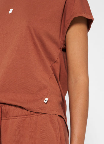 tee medal | saddle brown