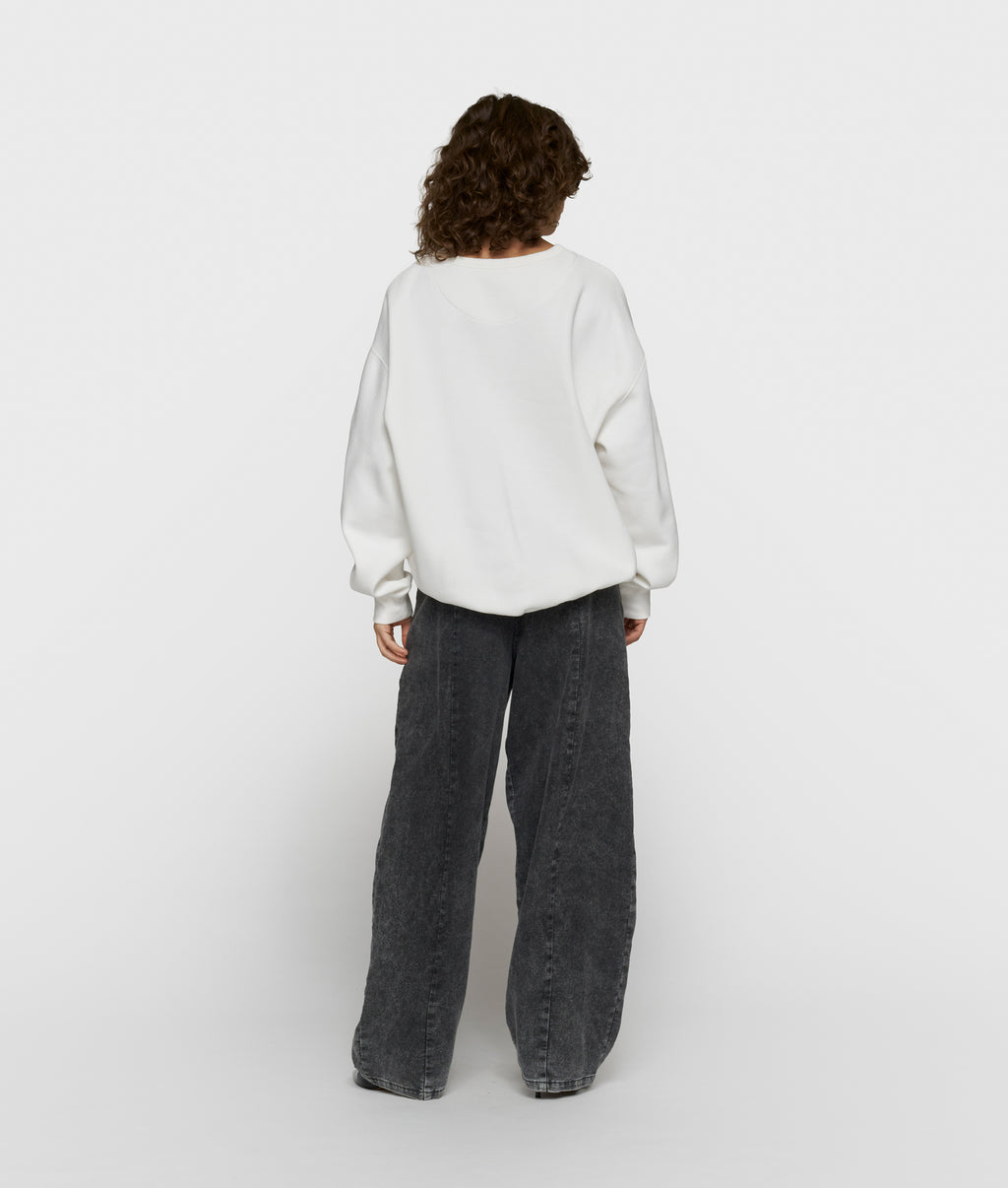 statement sweater logo | ecru