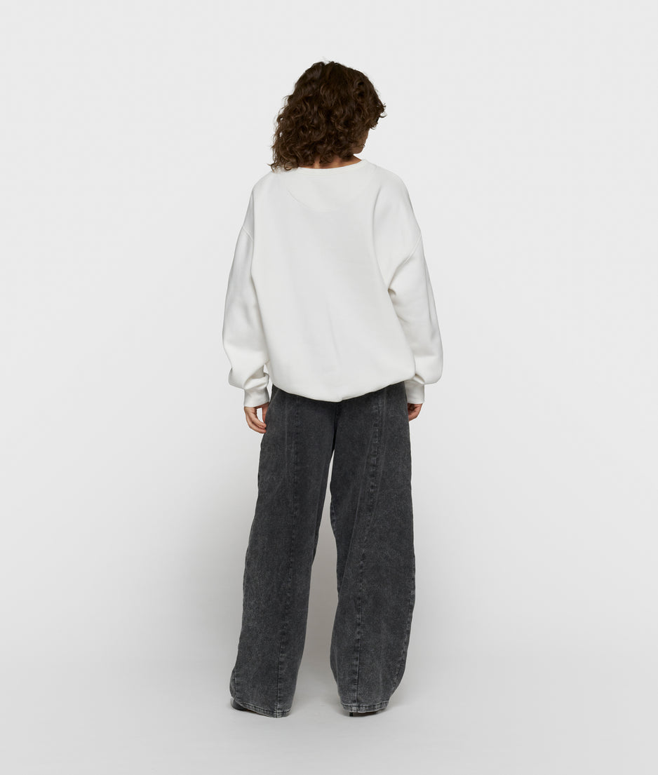 statement sweater logo | ecru
