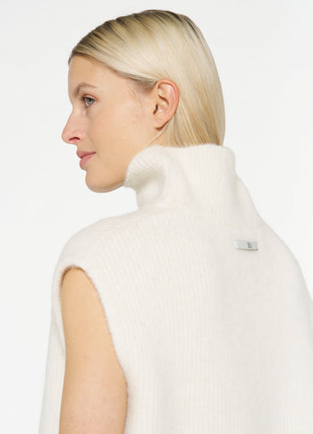 short soft knit sweater | ecru
